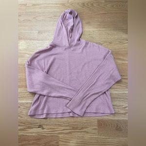Light pullover sweatshirt